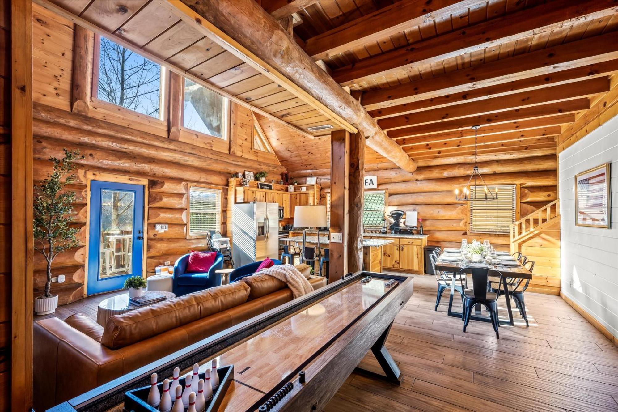 Smokiesboutiquecabins Would Love To Host You! 4 Miles To Gatlinburg Strip! Resort Pool Open May 1 Through Oct 1! Views, Shuffleboard, Hot Tub, Arcade! Luaran gambar